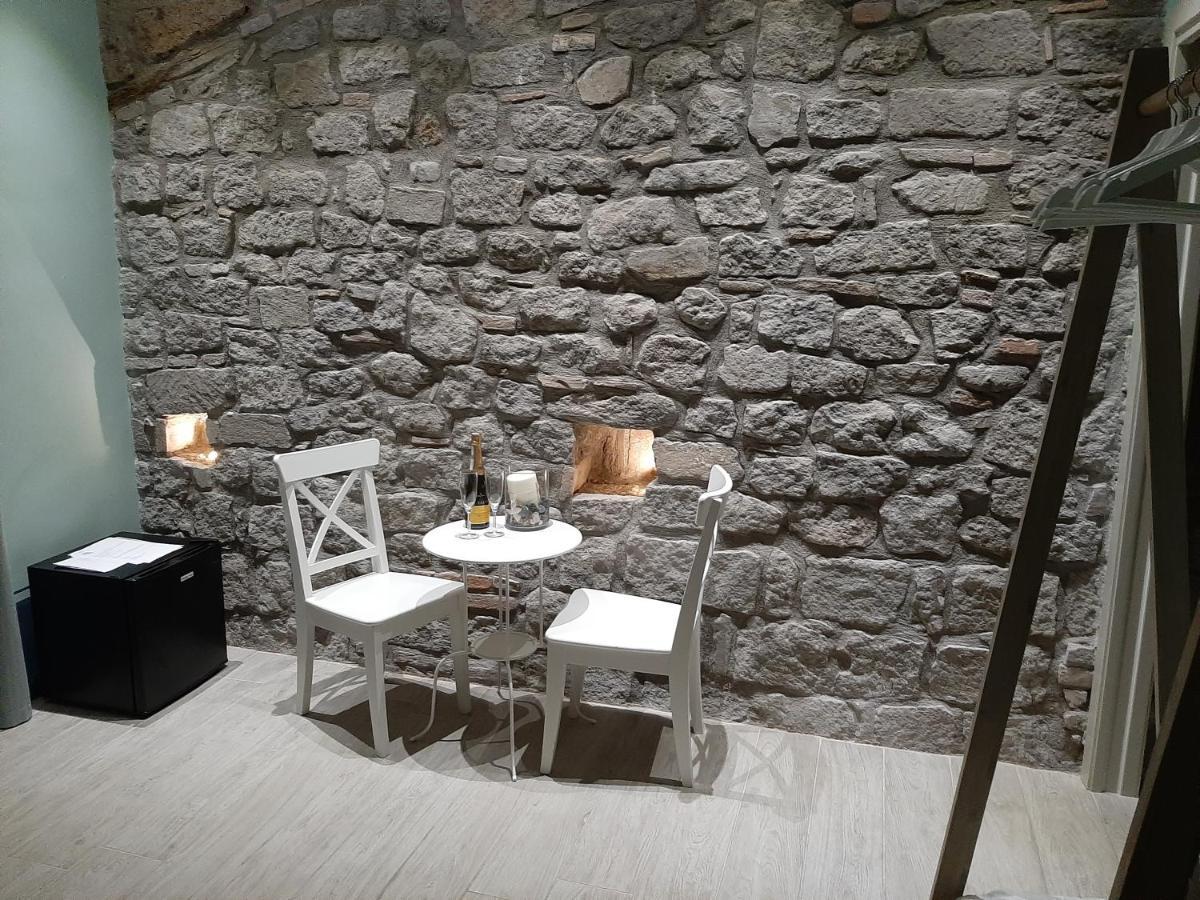 Al22 Di Piazza Del Gesu Hotel Viterbo Ngoại thất bức ảnh