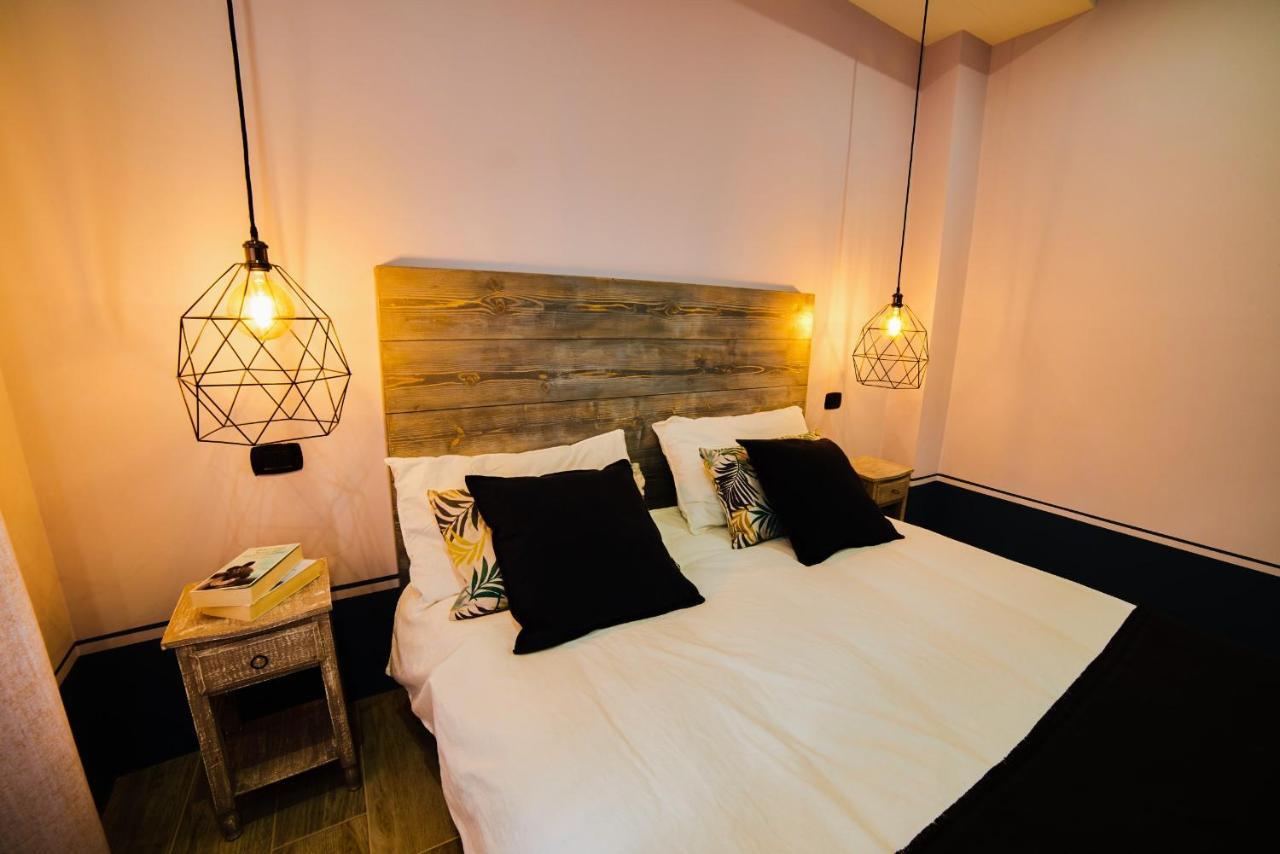 Al22 Di Piazza Del Gesu Hotel Viterbo Ngoại thất bức ảnh