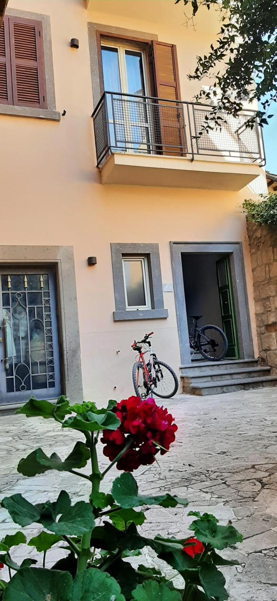 Al22 Di Piazza Del Gesu Hotel Viterbo Ngoại thất bức ảnh