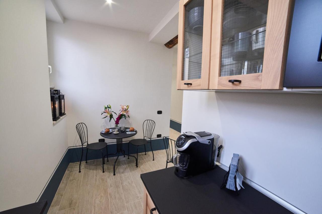 Al22 Di Piazza Del Gesu Hotel Viterbo Ngoại thất bức ảnh